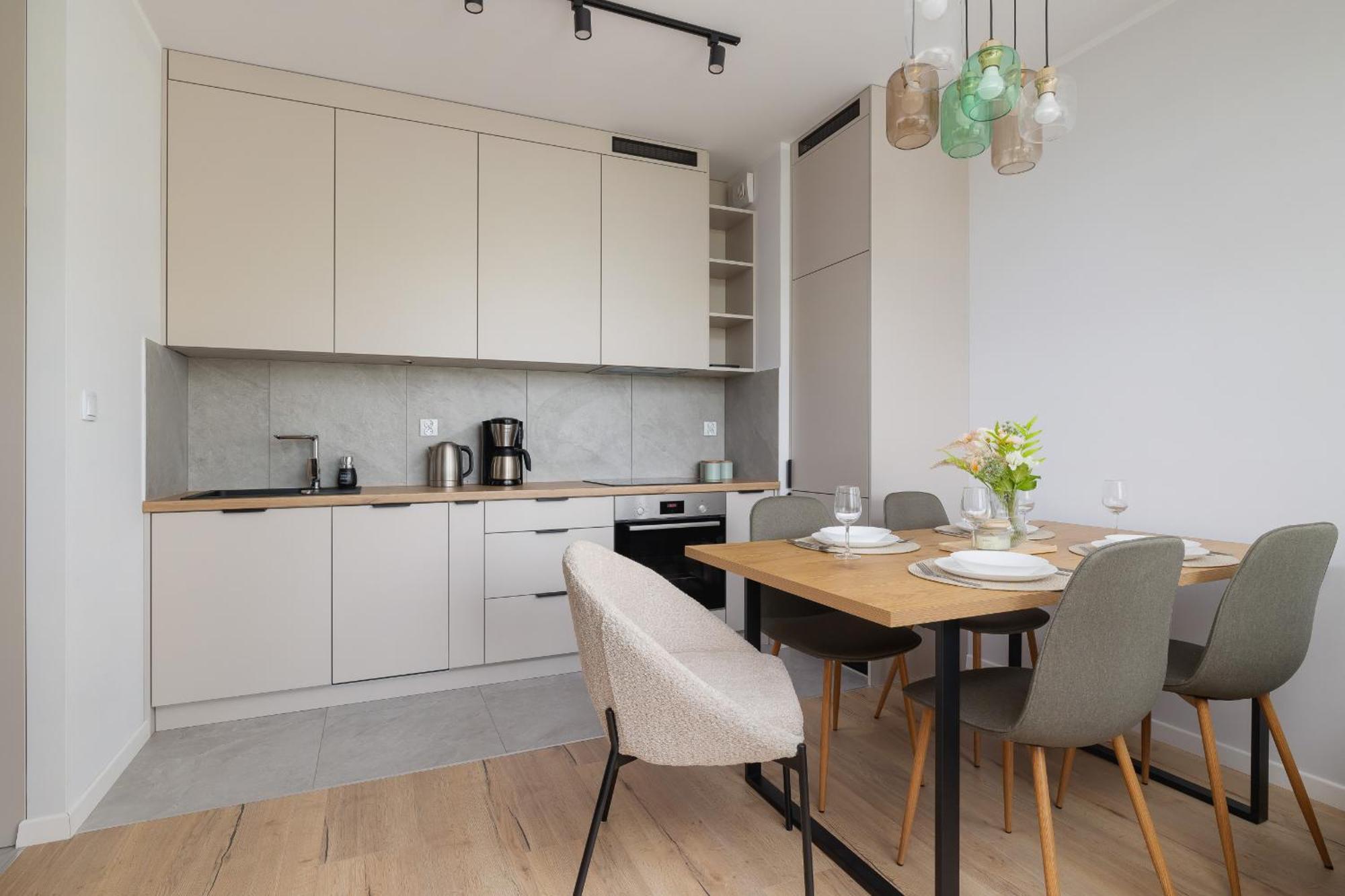 Stylowy Apartament Z Dwiema Sypialniami Balkonem I Parkingiem By Noclegi Renters كاتوفيتسه المظهر الخارجي الصورة